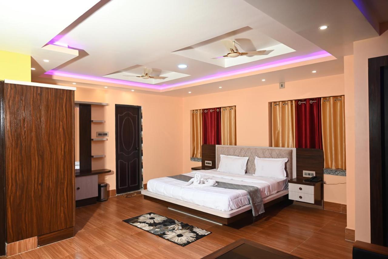 Oyo Hotel Tulusi Inn 볼푸르 외부 사진